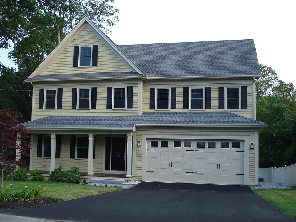 33 Liberty Ave