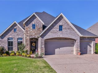 1407 SW Rosedale Ave, Bentonville, AR 72712