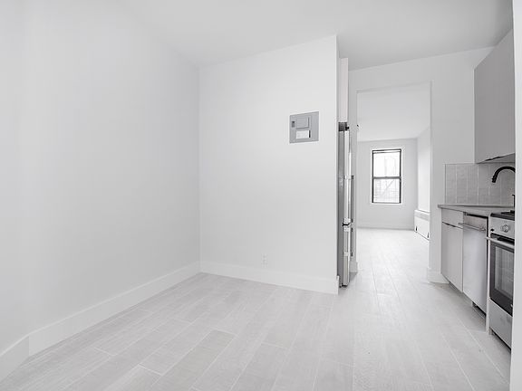 4th image of 423 E 77th St APT 2A