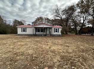 1260 Norton Rd, Lawrenceburg, TN 38464