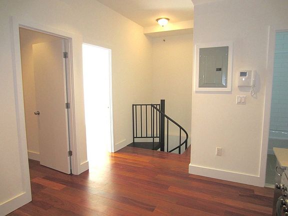 3rd image of 636 E 11th St APT 1G