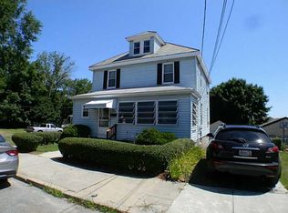 221 7th Ave, Woonsocket, RI 02895