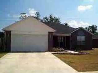 2109 S 9th St, Rogers, AR 72758