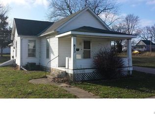 813 W Main Cross St, Palmyra, MO 63461