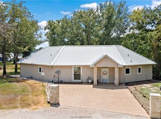 20516 Lakeshore Dr, Thornton, TX 76687
