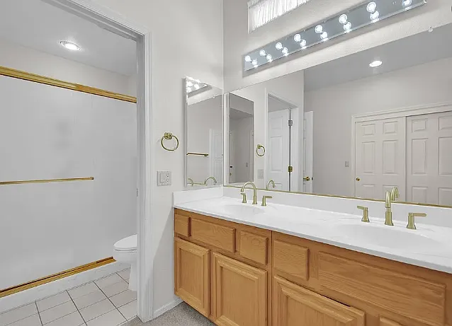 2912 S Redondo Blvd #2 — Photo 9