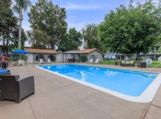 Vio Cerritos, Cerritos, CA 90703