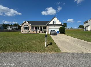 360 Somerset Dr, Raeford, NC 28376