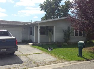 380 Riviera Ct, Valparaiso, IN 46385