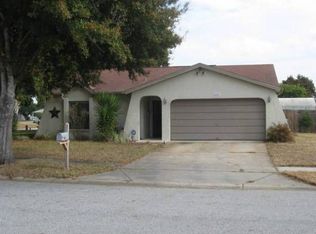 4480 Grandwood Ln, New Port Richey, FL 34653