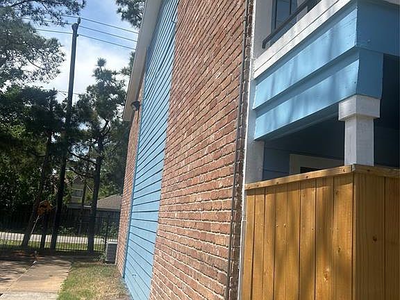 2nd image of 7402 Alabonson Rd #202
