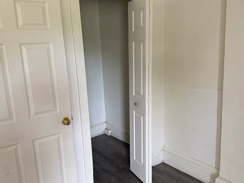 384 S Franklin St #3