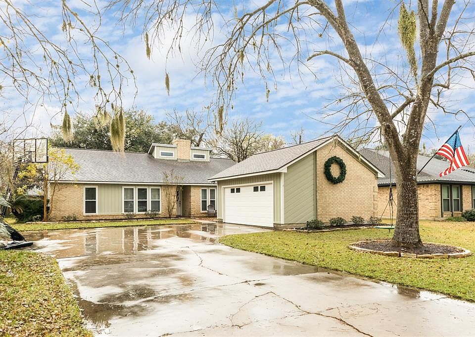 1st image of 59 Bayberry Ct