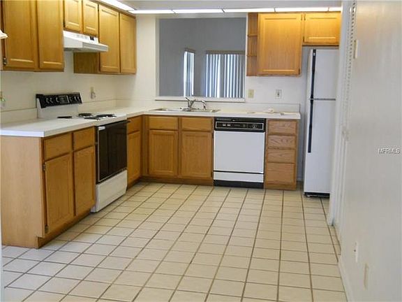 2nd image of 11433 Plumrose Ct