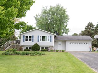 W6631 Milligan Rd, Waupun, WI 53963