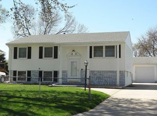 3902 Ramelle Dr, Council Bluffs, IA 51501