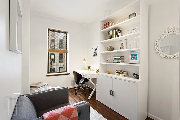 Sold by Garfield Realty  | media 34