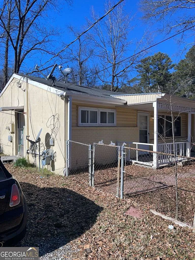 6523 Voyles Dr photo 1