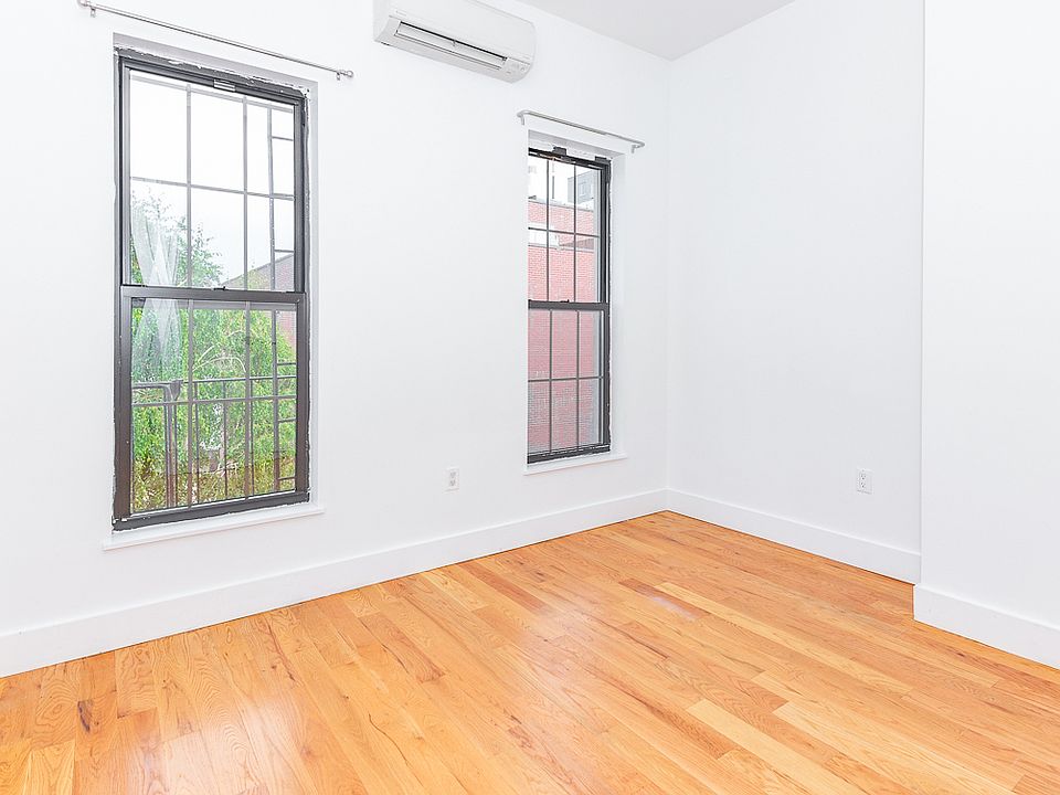 2nd image of 273 Driggs Ave #2RK
