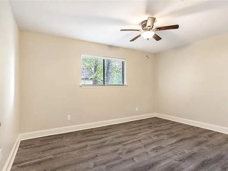 103 Pineland Dr — Photo 9