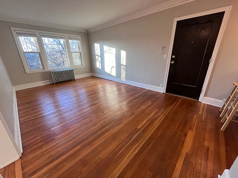 2517 Bryant Ave S #302 — Photo 8