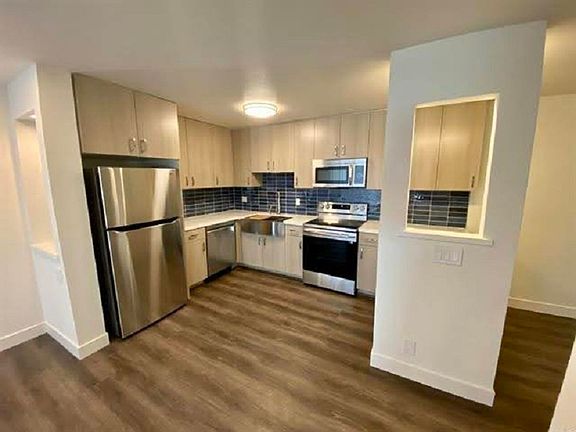 4th image of 745 E Bradley Ave Unit 27