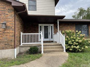 106 Trainer Ln, Cuba, MO 65453