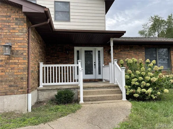 106 Trainer Ln, Cuba, MO 65453