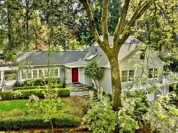 2348 Summit Dr, Lake Oswego, OR 97034