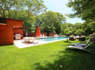 1775 Noyack Rd, Southampton, NY 11968