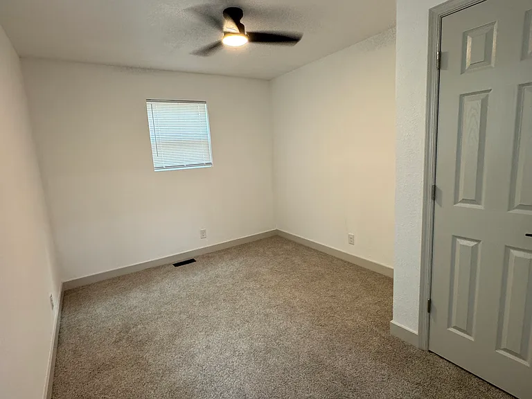 213 Ivey St — Photo 23