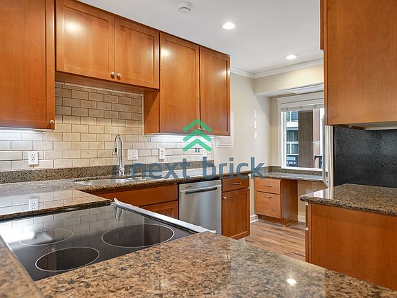 5th image of 130 105th Ave SE APT 217