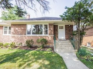 2414 Belleview Ave, Westchester, IL
