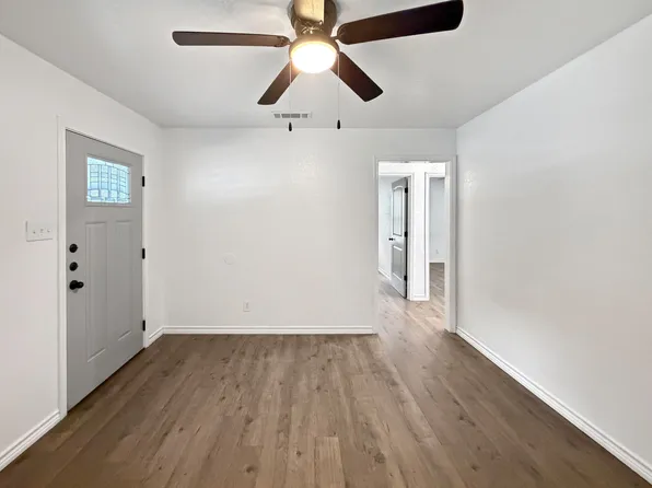 1211 Comay St, Belton, TX 76513