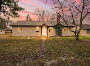 4744 Midland Dr, Pinckney, MI 48169