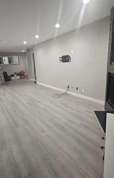 15455 Sherman Way #14 — Photo 6