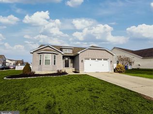 82 Hightide Dr, Frederica, DE 19946
