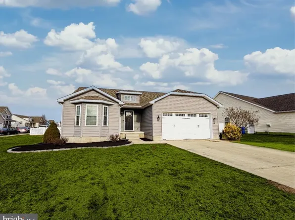 82 Hightide Dr, Frederica, DE 19946