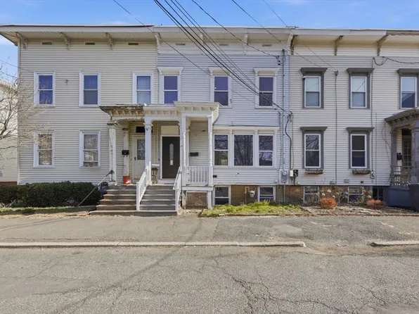 13 Green Ave, Westfield, MA 01085