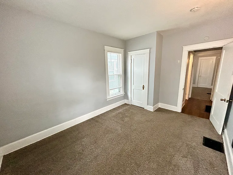 1221-1223 W 8th St #1221 — Photo 9