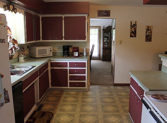 5th image of 12243 S Richard Ave
