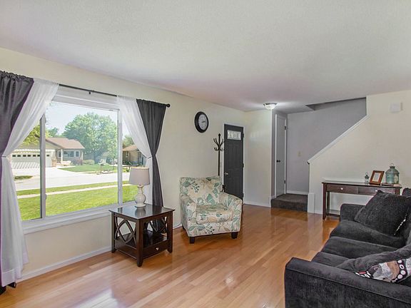 3rd image of 4775 Millhaven Dr SE