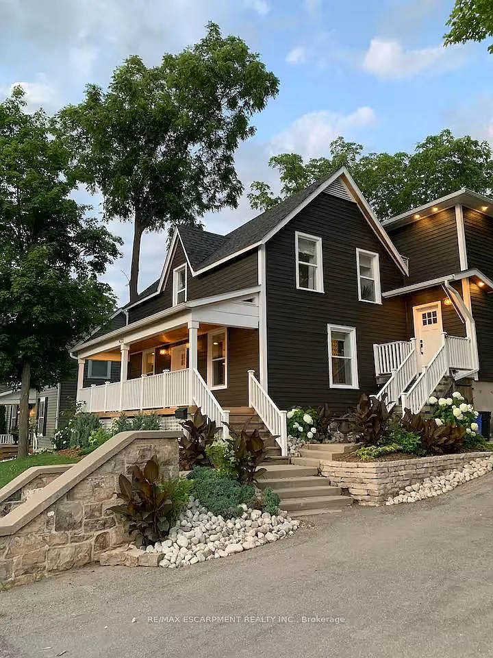 2 bed, $3,400 — Photo 2