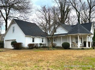 1880 Newfields Rd, Germantown, TN 38139