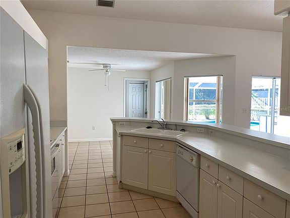 5th image of 3466 Branch Creek Dr