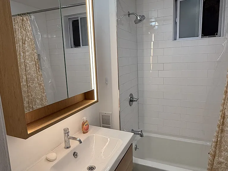 39 Liberty Pl #1 — Photo 4