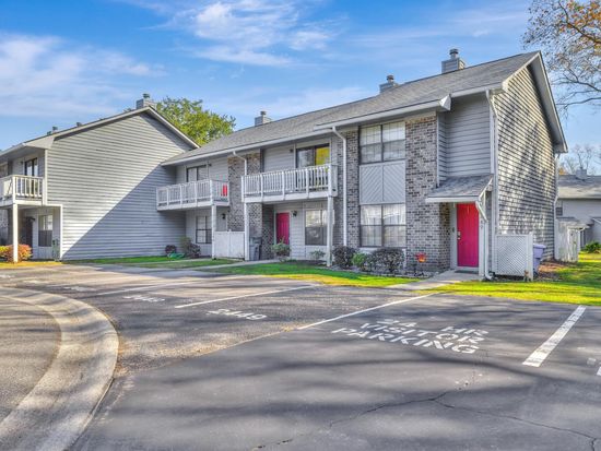 2447 Woodstock Ave, North Charleston, SC 29406