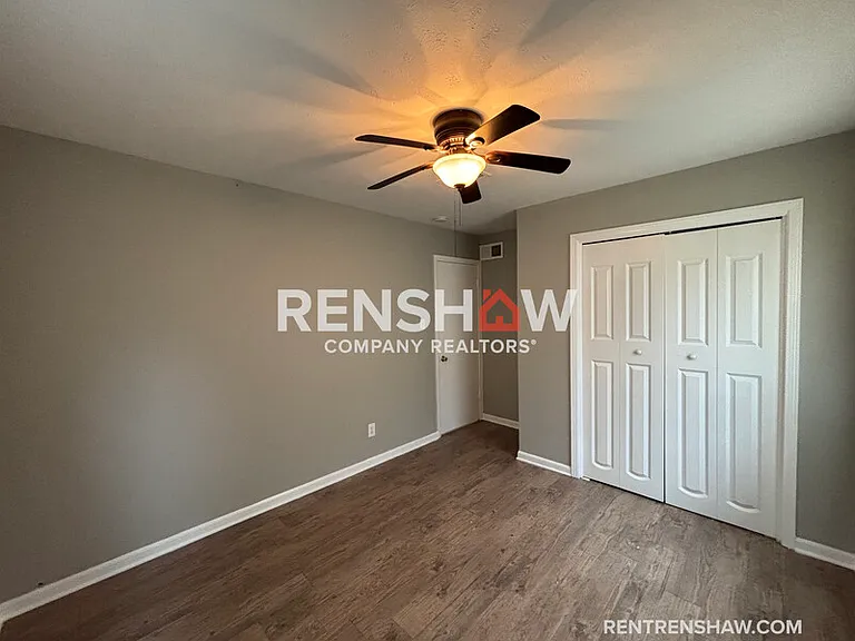 1488 Abernathy Rd — Photo 17