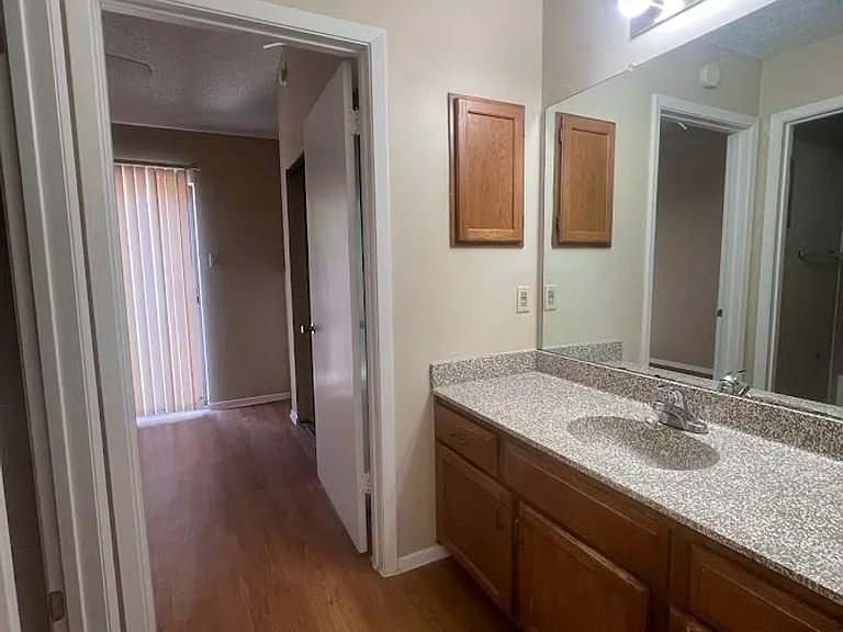 2210 Pearl St #302 — Photo 11