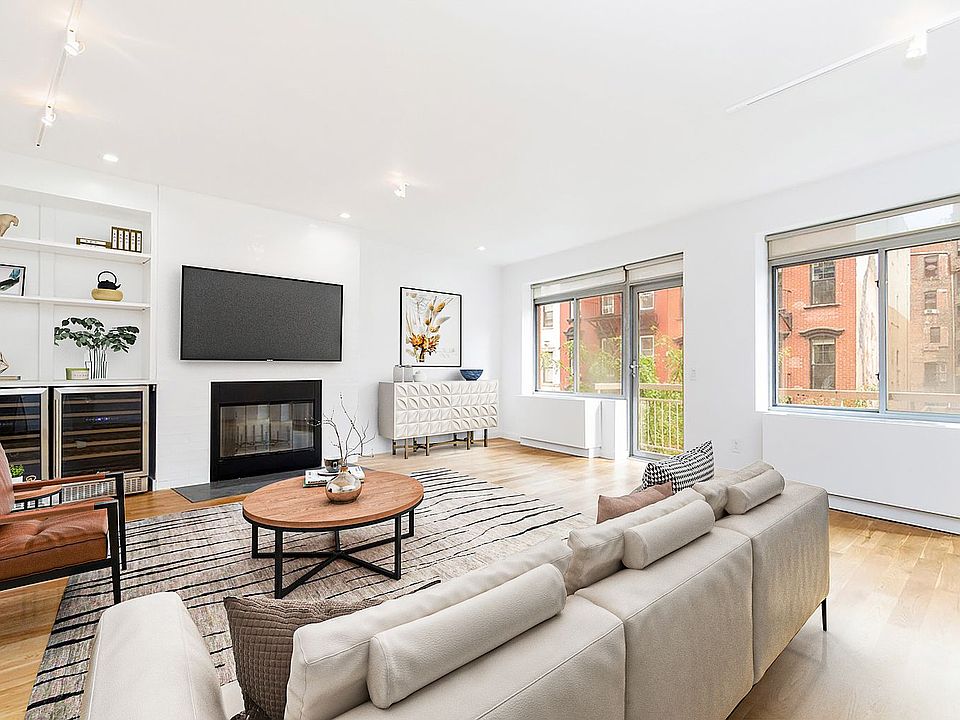 1st image of 29 Prince St Penthouse 9